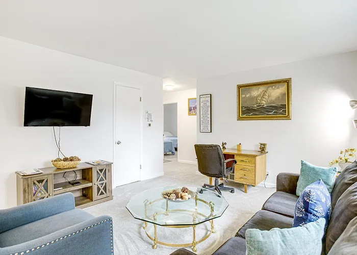 Quiet Aurora Home 8 Mi To Downtown Denver!